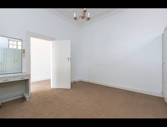 3 BEDROOM HOUSE RENTED IN SEA POINT